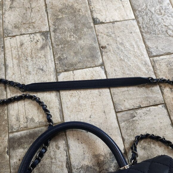 Chanel Caviar Quilted Navy Blue Flap-bag, Authentic - Picture 15 of 16